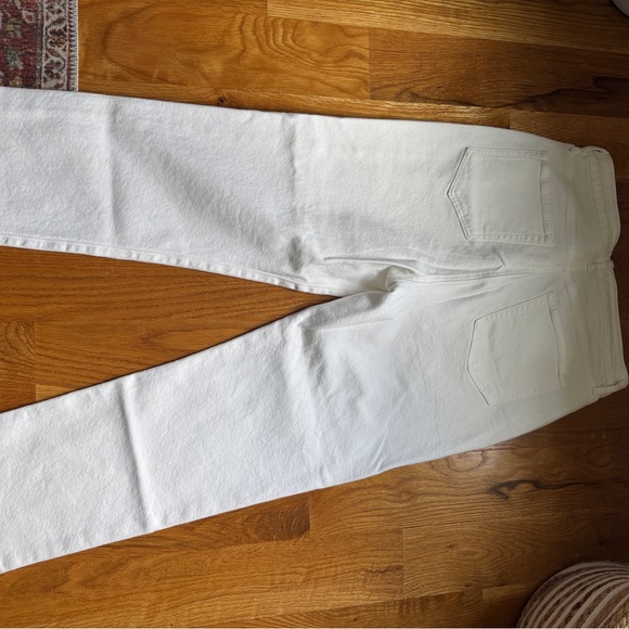 Classic White Loft Slim cut Jeans - Picture 5 of 5